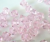 Bicone facetterade kristaller 6mm - Light Pink