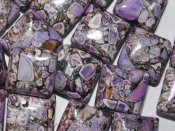 Magnesit ”Purple Fantasy”, pressade fyrkanter 15x15mm