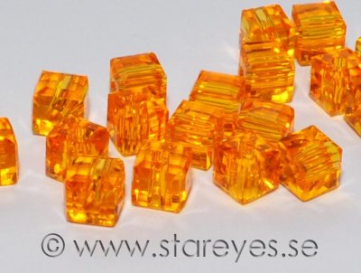 Facetterade kristall-kuber 4x4mm - Orange